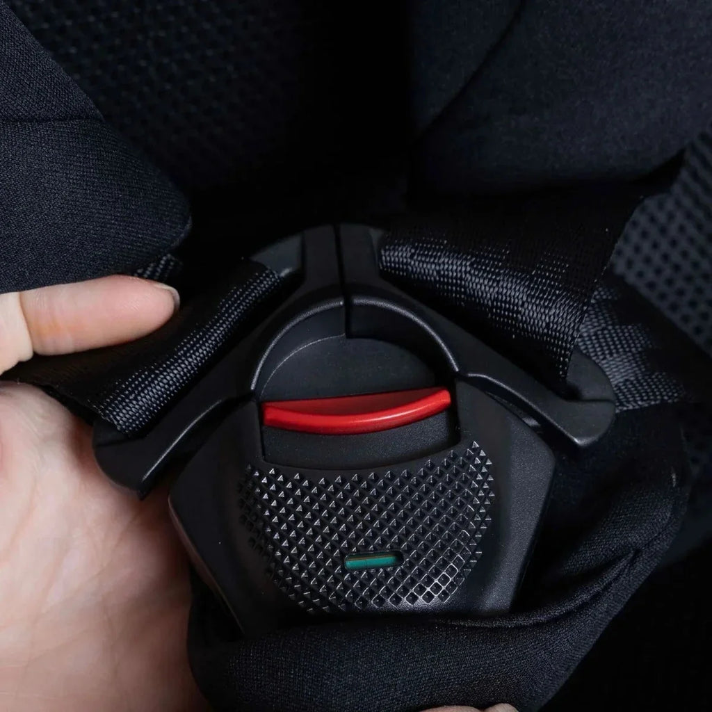 baby plus Vera Spin 360 Car Seat - Black