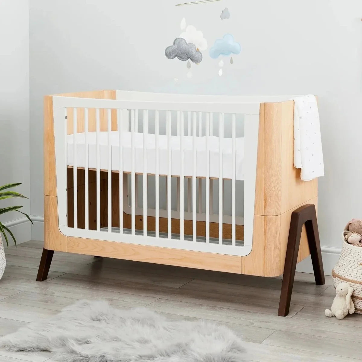 Gaia Baby Hera Convertible Cot Bed - Natural/Walnut
